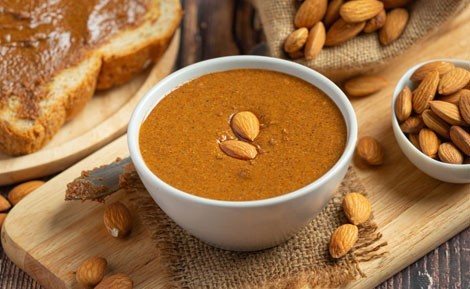 Découvrez les Bienfaits Envoûtants de l'Amlou : Un Trésor Nutritif du Maroc